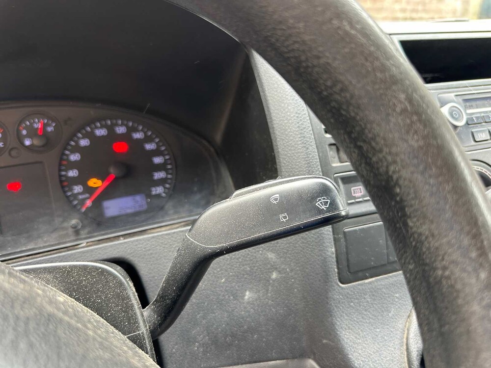 Volkswagen Transporter 2.5 TDI 340 Trend.DC 6-persoons 131pk 2008, 49-VNG-3