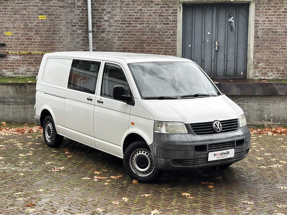 Volkswagen Transporter 2.5 TDI 340 Trend.DC 6-persoons 131pk 2008, 49-VNG-3