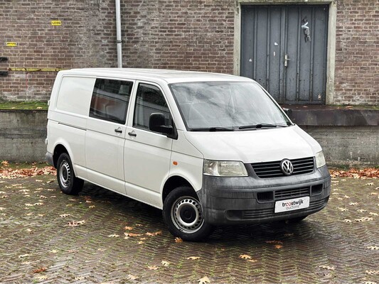 Volkswagen Transporter 2.5 TDI 340 Trend.DC 6-persoons 131pk 2008, 49-VNG-3