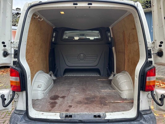 Volkswagen Transporter 2.5 TDI 340 Trend.DC 6-persoons 131pk 2008, 49-VNG-3