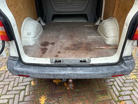 Volkswagen Transporter 2.5 TDI 340 Trend.DC 6-persoons 131pk 2008, 49-VNG-3