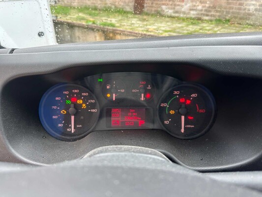 Iveco Daily 50C17 3.0 475 -Automaat- 170pk 2016, VT-345-D