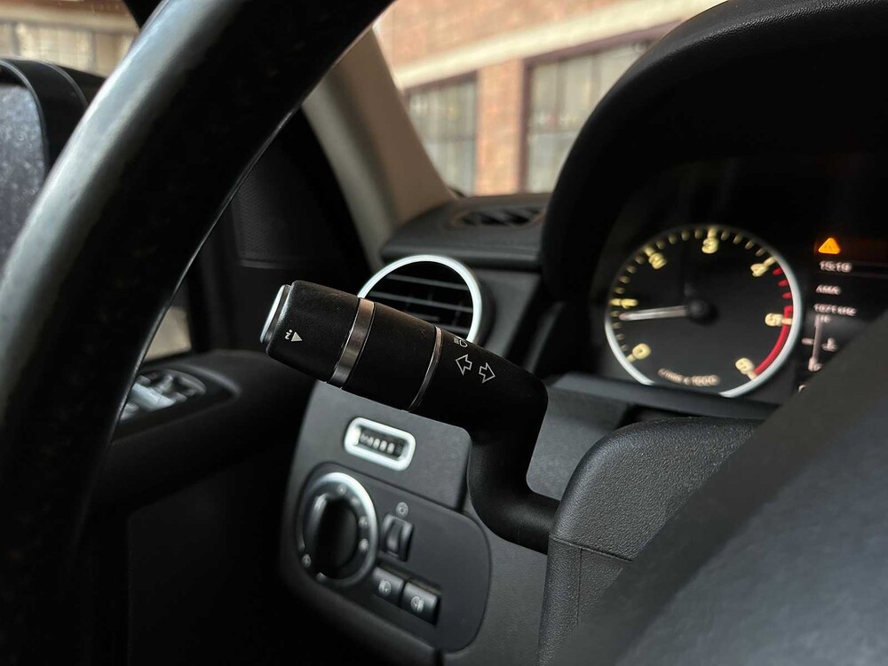 Land Rover Discovery 4 3.0 SDV6 SE HSE 256pk 2015, VNJ-87-T Bedrijfswagen