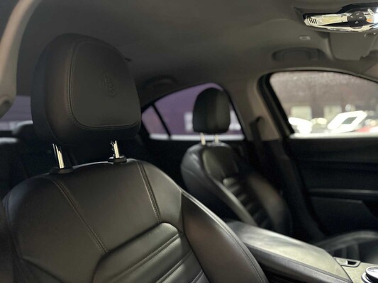 Alfa Romeo Giulia 2.0 T AWD Veloce Repetti B4 + GEPANTSERD 280pk 2019, JDK-05-S