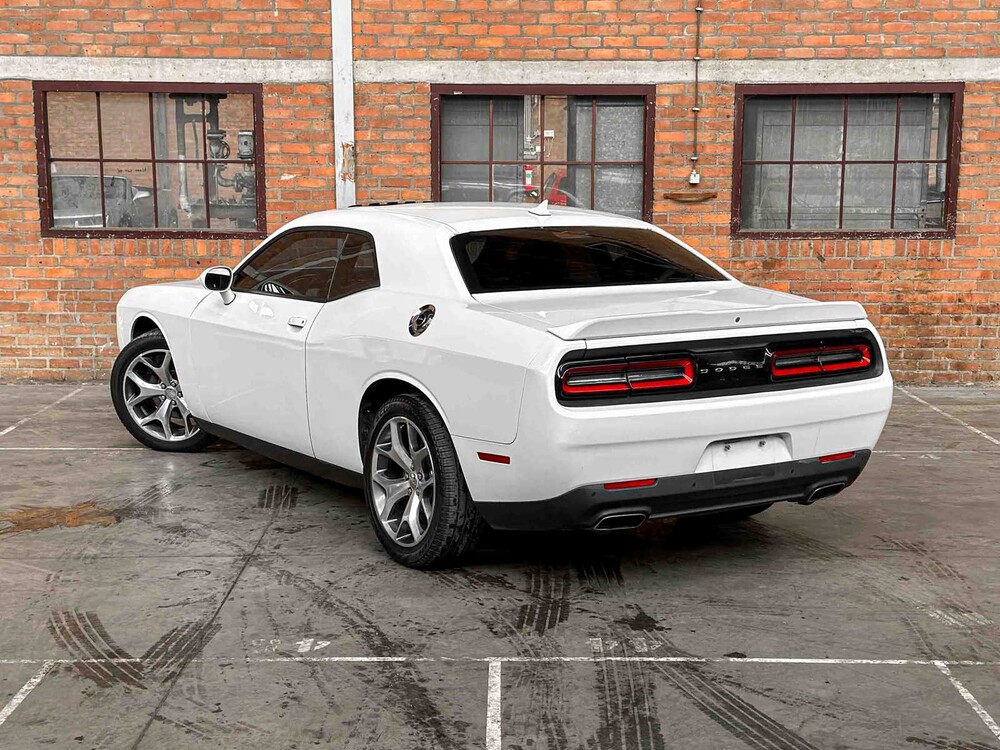 Dodge Challenger SXT PLUS 3.6 V6 305pk 2015