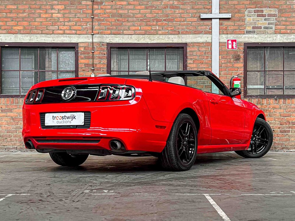 Ford Mustang 3.7 V6 310pk 2014