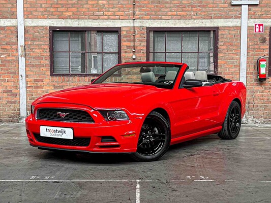 Ford Mustang 3.7 V6 310pk 2014