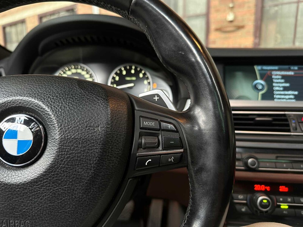 BMW 550i 4.4 V8 High Executive M-Sport F11 408pk 2011 5-serie Touring, HP-259-J