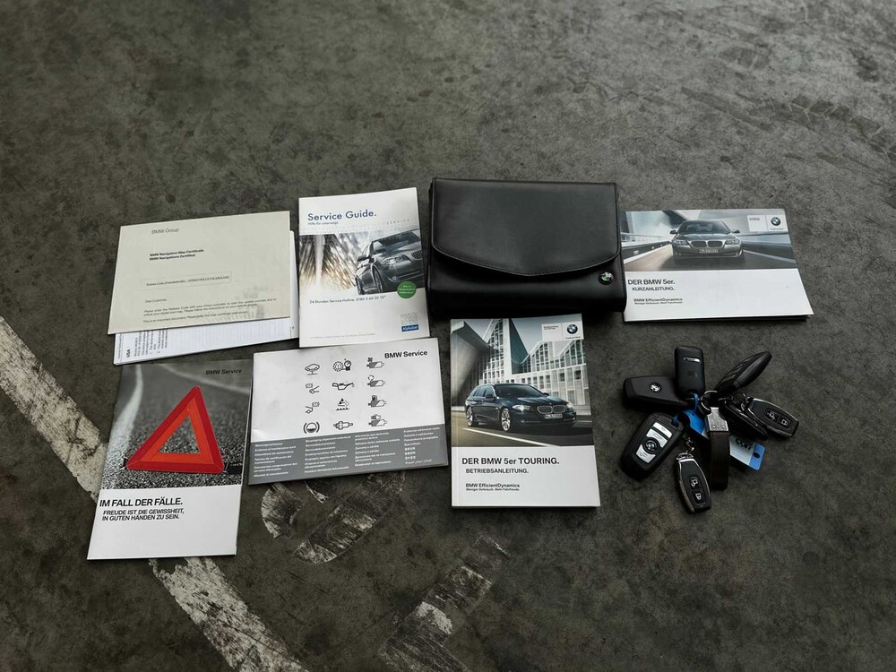 BMW 550i 4.4 V8 High Executive M-Sport F11 408pk 2011 5-serie Touring, HP-259-J