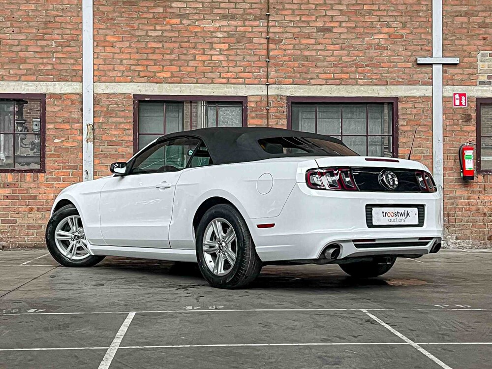 Ford Mustang Cabriolet 3.7 V6 305pk 2014