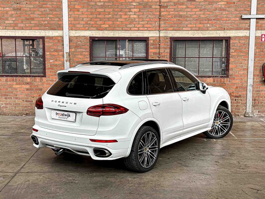 Porsche Cayenne 3.6 V6 300pk 2015