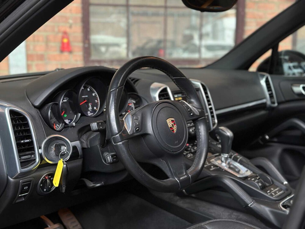 Porsche Cayenne 3.6 299pk 2012, 5-TBR-27