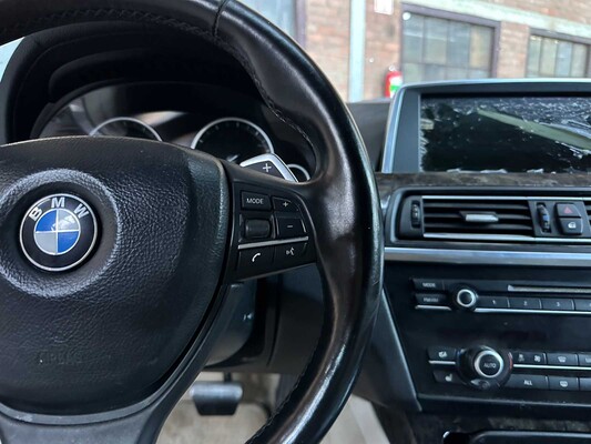 BMW 650i Cabriolet 4.4 V8 F12 M-Sport 445pk 2013 6-serie