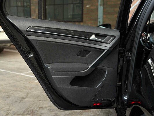 Volkswagen Golf GTI Performance VII 2.0 TSI Golf 7 230pk 2014, TV-769-S