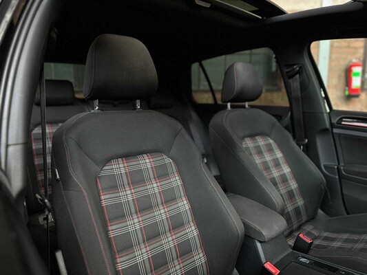 Volkswagen Golf GTI Performance VII 2.0 TSI Golf 7 230pk 2014, TV-769-S