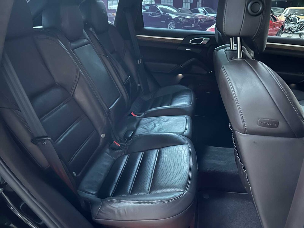 Porsche Cayenne Turbo 4.8 V8 500pk 2011, TB-959-G