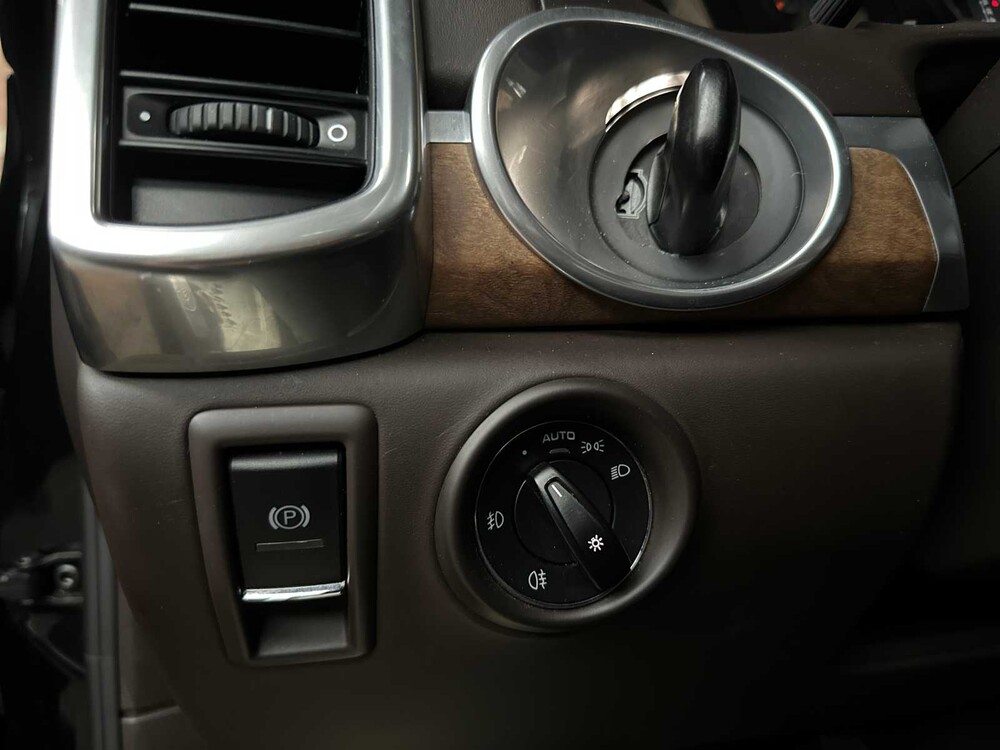 Porsche Cayenne Turbo 4.8 V8 500pk 2011, TB-959-G