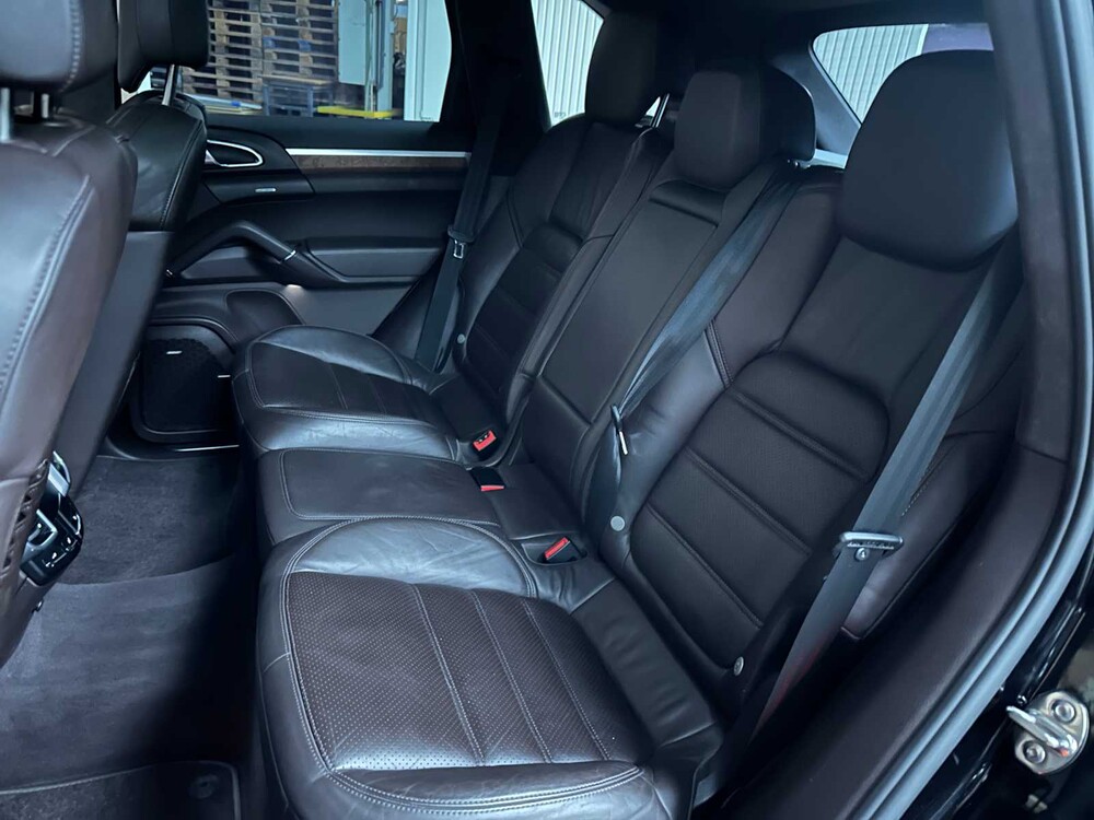 Porsche Cayenne Turbo 4.8 V8 500pk 2011, TB-959-G