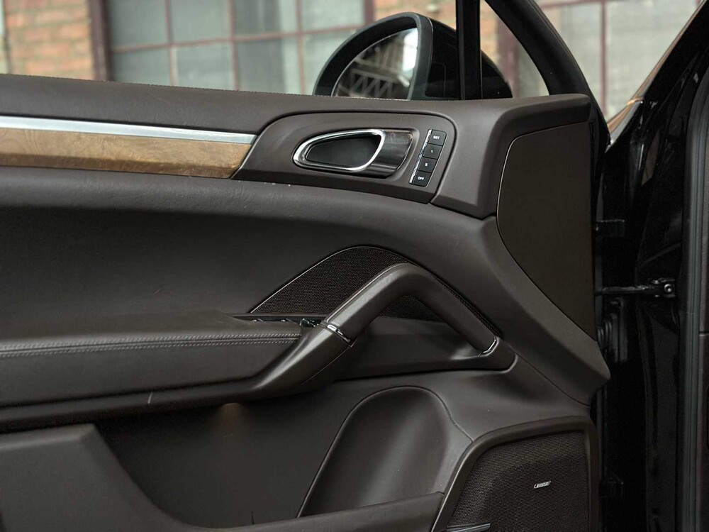 Porsche Cayenne Turbo 4.8 V8 500pk 2011, TB-959-G