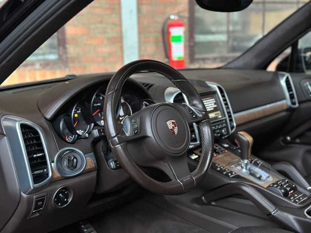 Porsche Cayenne Turbo 4.8 V8 500pk 2011, TB-959-G