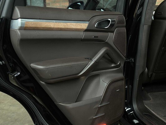 Porsche Cayenne Turbo 4.8 V8 500pk 2011, TB-959-G