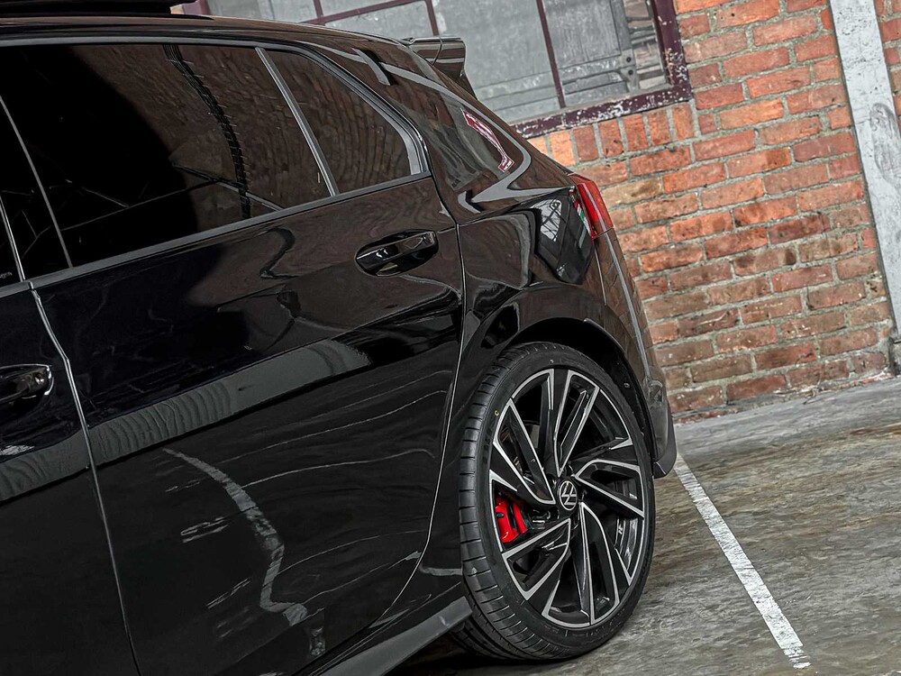 Volkswagen GTI ClubSport VIII 2.0 TSI (Golf 8) 300pk 2021, Z-241-GH