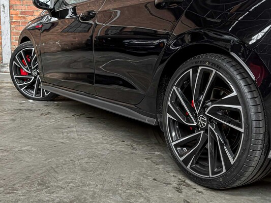 Volkswagen GTI ClubSport VIII 2.0 TSI (Golf 8) 300pk 2021, Z-241-GH