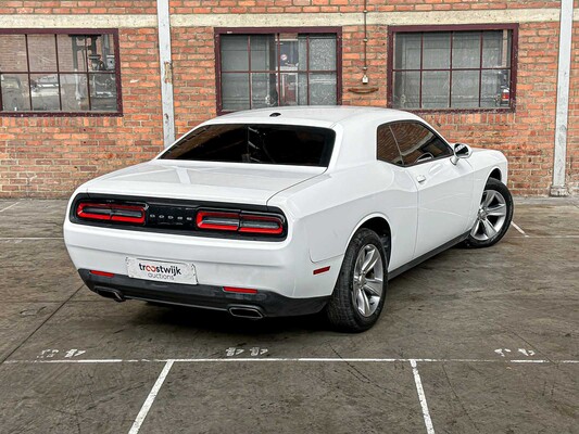Dodge Challenger 3.6 V6 305pk 2016