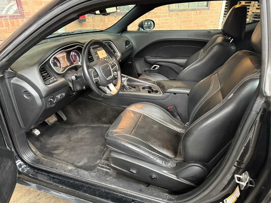 Dodge Challenger SXT PLUS 3.6 V6 305pk 2015