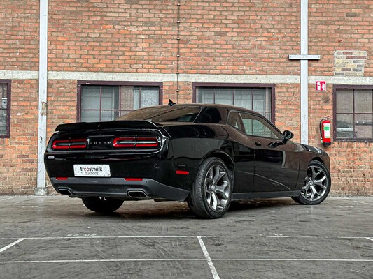 Dodge Challenger SXT PLUS 3.6 V6 305pk 2015