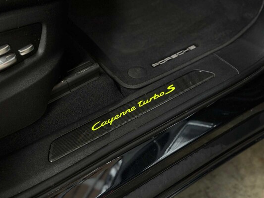 Porsche Cayenne Coupe Turbo S E-Hybrid 4.0 V8 -TECHART CARBON- 680pk 2020 (Origineel-NL), J-707-RT