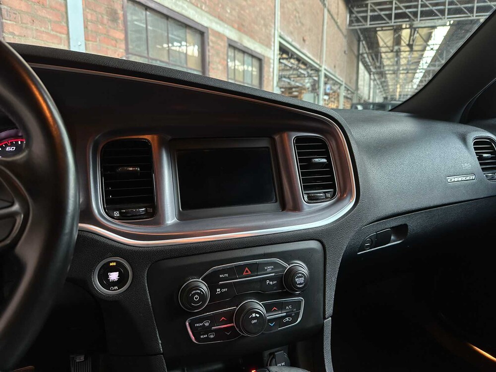 Dodge Charger SXT 3.6 V6 296pk 2020