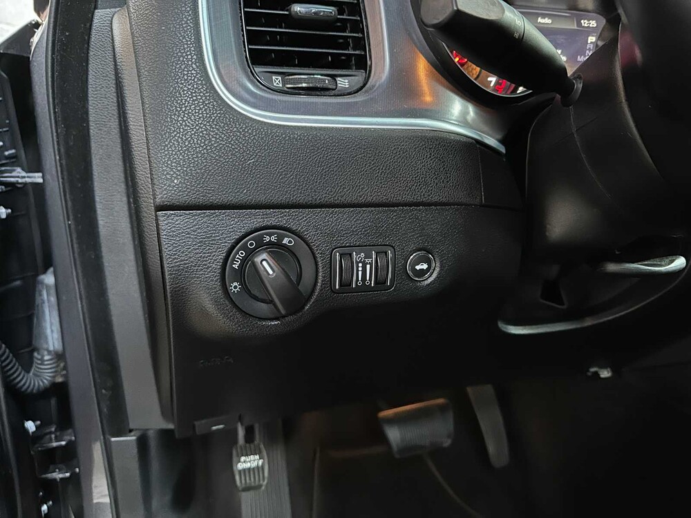 Dodge Charger SXT 3.6 V6 296pk 2020