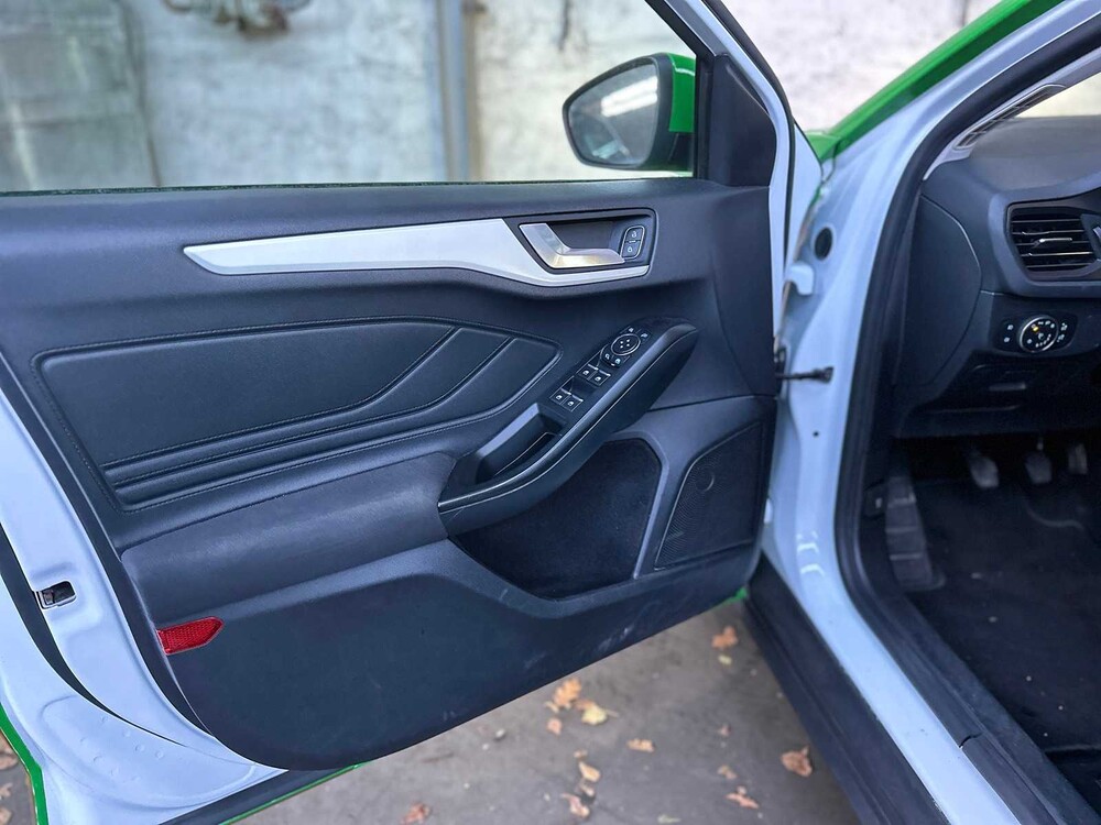 Ford Focus Wagon 1.0 EcoB. Tr Ed. bns 101pk 2019, G-320-KV