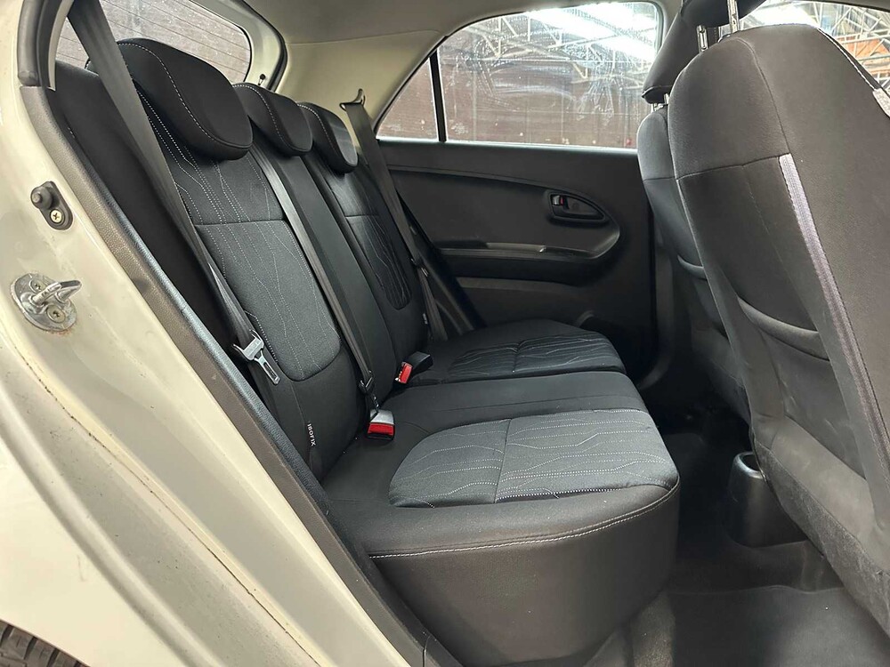 Kia Picanto 1.0 CVVT Comfort P. 69pk 2012, 70-XTK-1