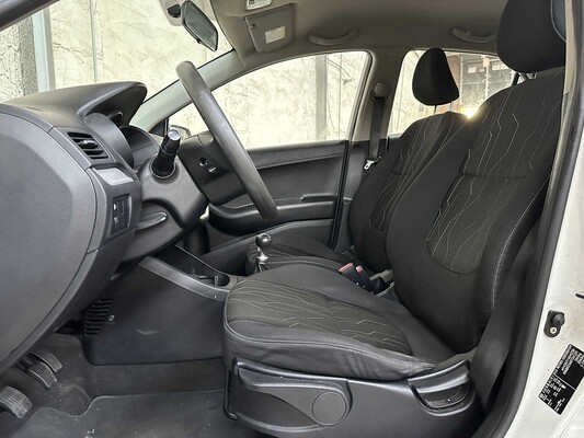 Kia Picanto 1.0 CVVT Comfort P. 69pk 2012, 70-XTK-1