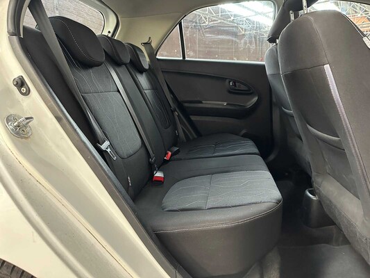 Kia Picanto 1.0 CVVT Comfort P. 69pk 2012, 70-XTK-1