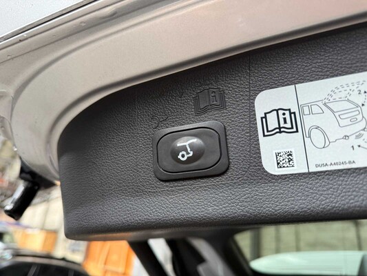 Ford Kuga 1.5 TDCi ST-Line 120pk 2018, SJ-597-N