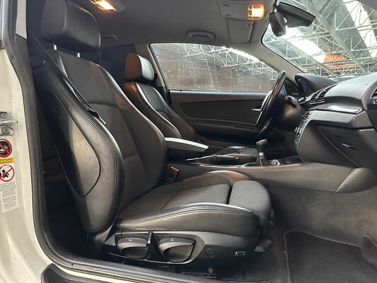 BMW 118i 1-serie 143pk 2008, L-668-XD
