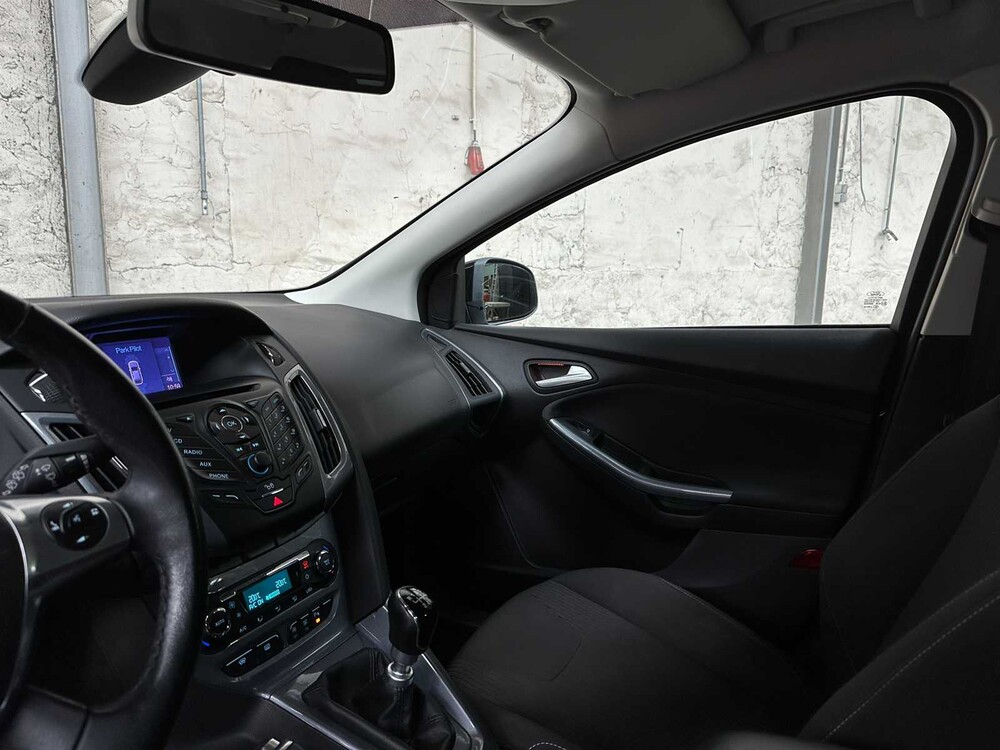 Ford Focus Wagon 1.0 EcoB. Edit. Plus 125pk 2014, 7-TLT-37