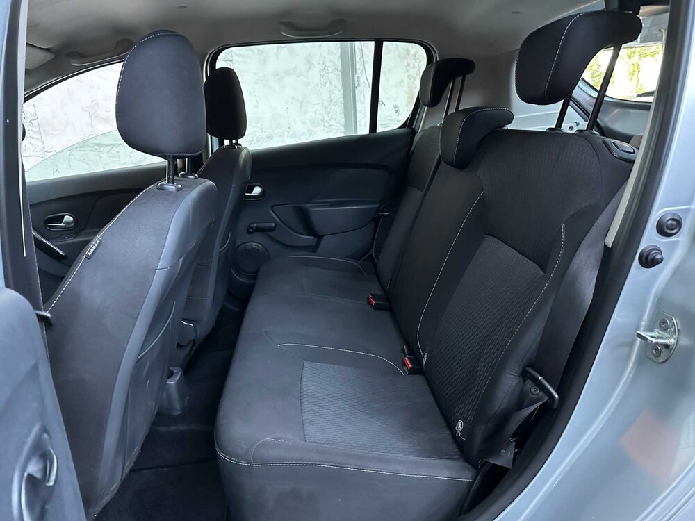 Dacia Sandero 0.9 TCe Laureate 73pk 2019, G-092-LP