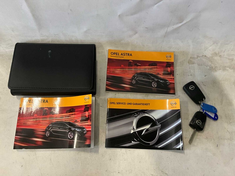 Opel Astra 210073KM Bouwjaar: 2012