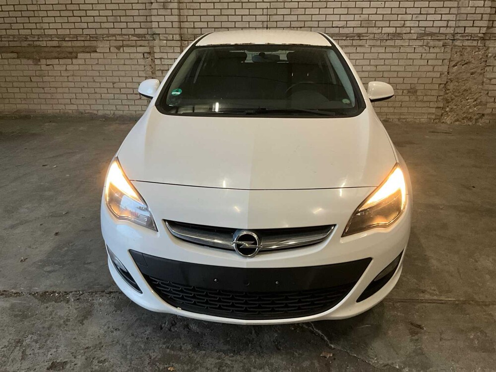 Opel Astra 210073KM Bouwjaar: 2012