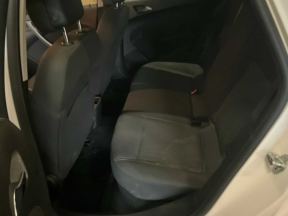 Opel Astra 210073KM Bouwjaar: 2012