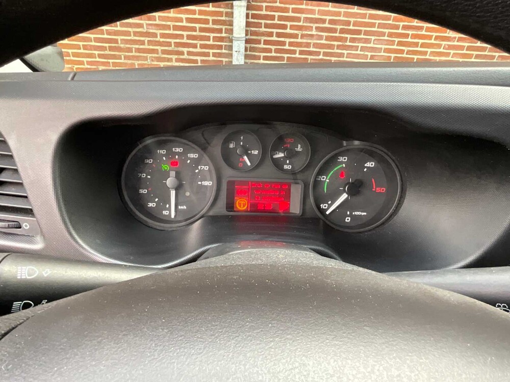 Iveco 50-C17 Glasvrachtwagen met werkplaatsinrichting en glasrestelen (elektrisch afsluitbaar) 185996km Bouwjaar: 2016, 34-BHD-8