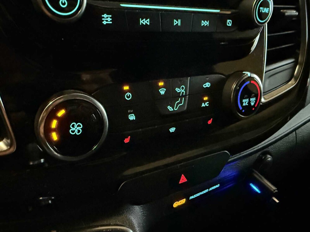 Ford Transit Custom Sport 2.0 TdCI Bouwjaar: 2017, V-184-PZ