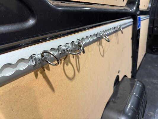 Ford Transit Custom Sport 2.0 TdCI Bouwjaar: 2017, V-184-PZ