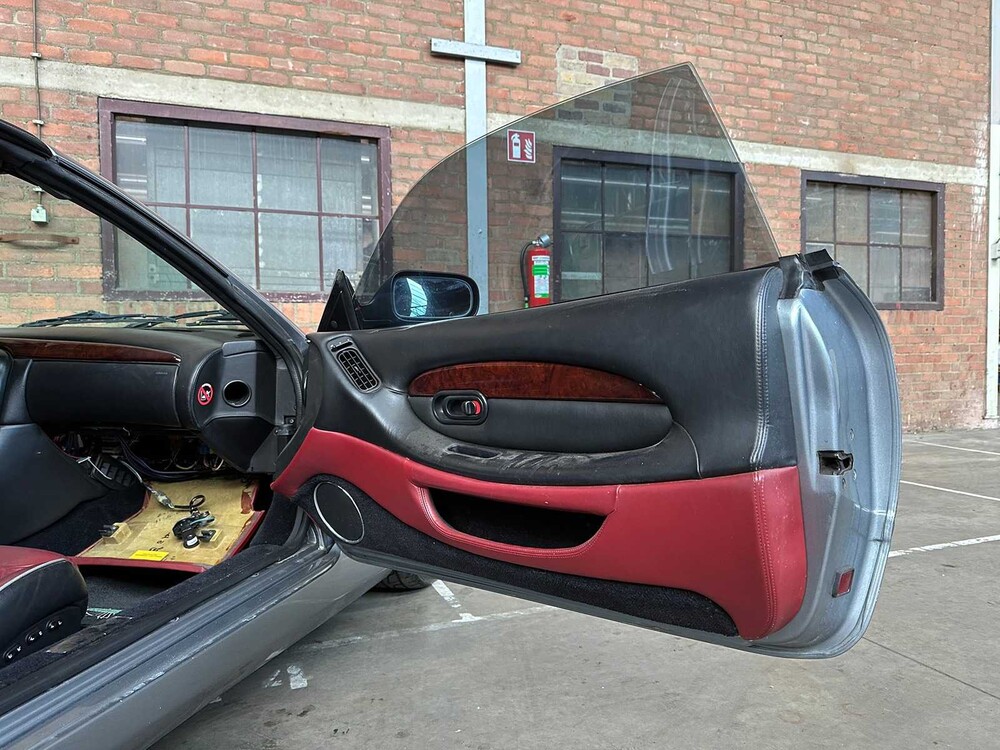 Aston Martin DB7 Vantage Volante 5.9 V12 420pk 2001 Youngtimer