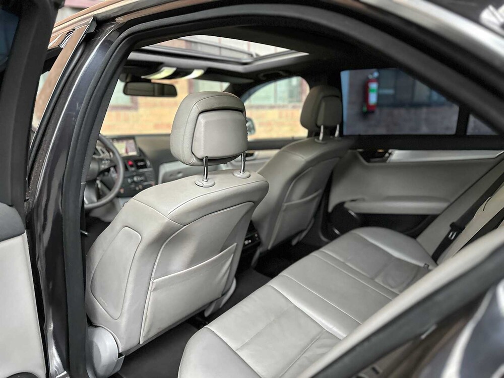 Mercedes-Benz C350 AMG Elegance 3.5 V6 272pk 2008 C-Klasse, 1-TRJ-54