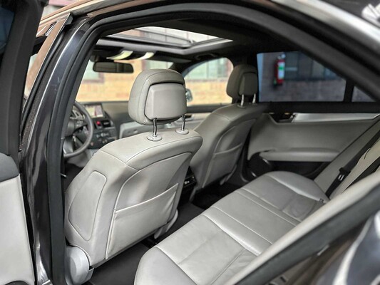 Mercedes-Benz C350 AMG Elegance 3.5 V6 272pk 2008 C-Klasse, 1-TRJ-54